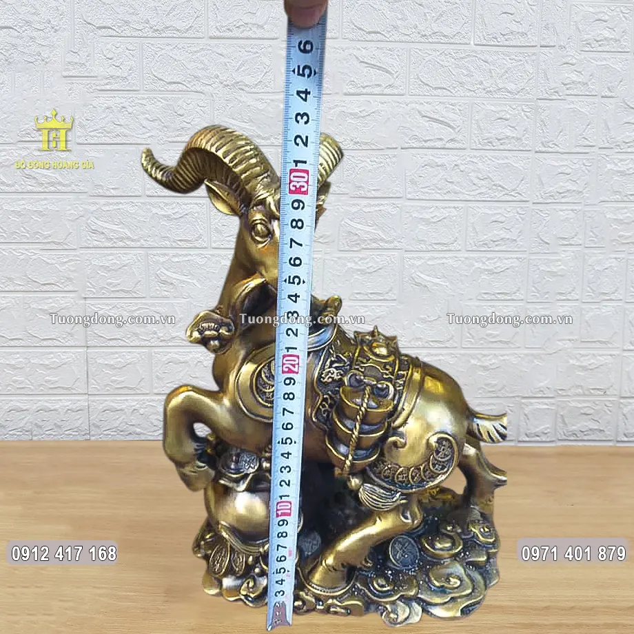 Vật phẩm có chiều cao tổng tổng thể 32Cm